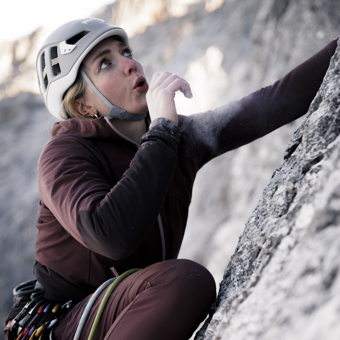 Ortovox Trad Plus Jacket W: La Chaqueta Técnica Premium para Montañismo que Necesitás Esta Temporada