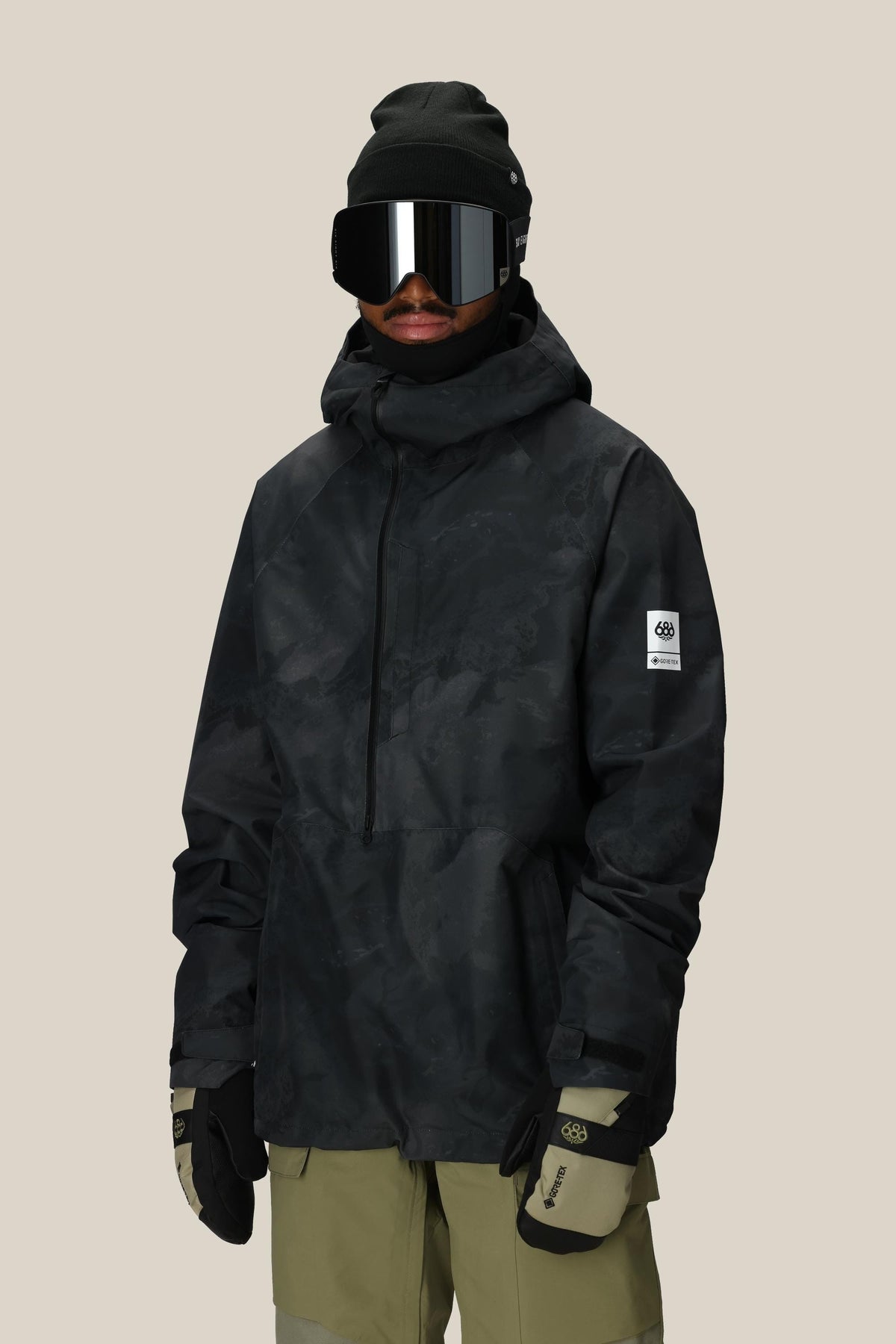 686 Anorak Shell GORE-TEX Fragment para Hombre: La Versatilidad Definitiva de la Montaña a la Ciudad
