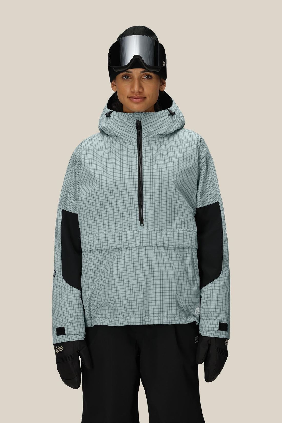 686 Women's Outline™ Shell Anorak: La Revolución del Outerwear Femenino para la Temporada 2024