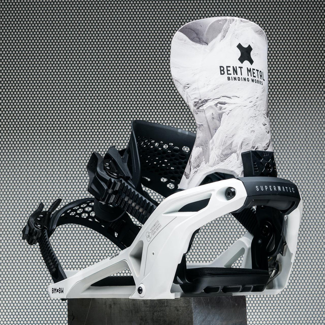 Bent Metal: Cómo Elegir Fijaciones Según Tu Estilo de Snowboard