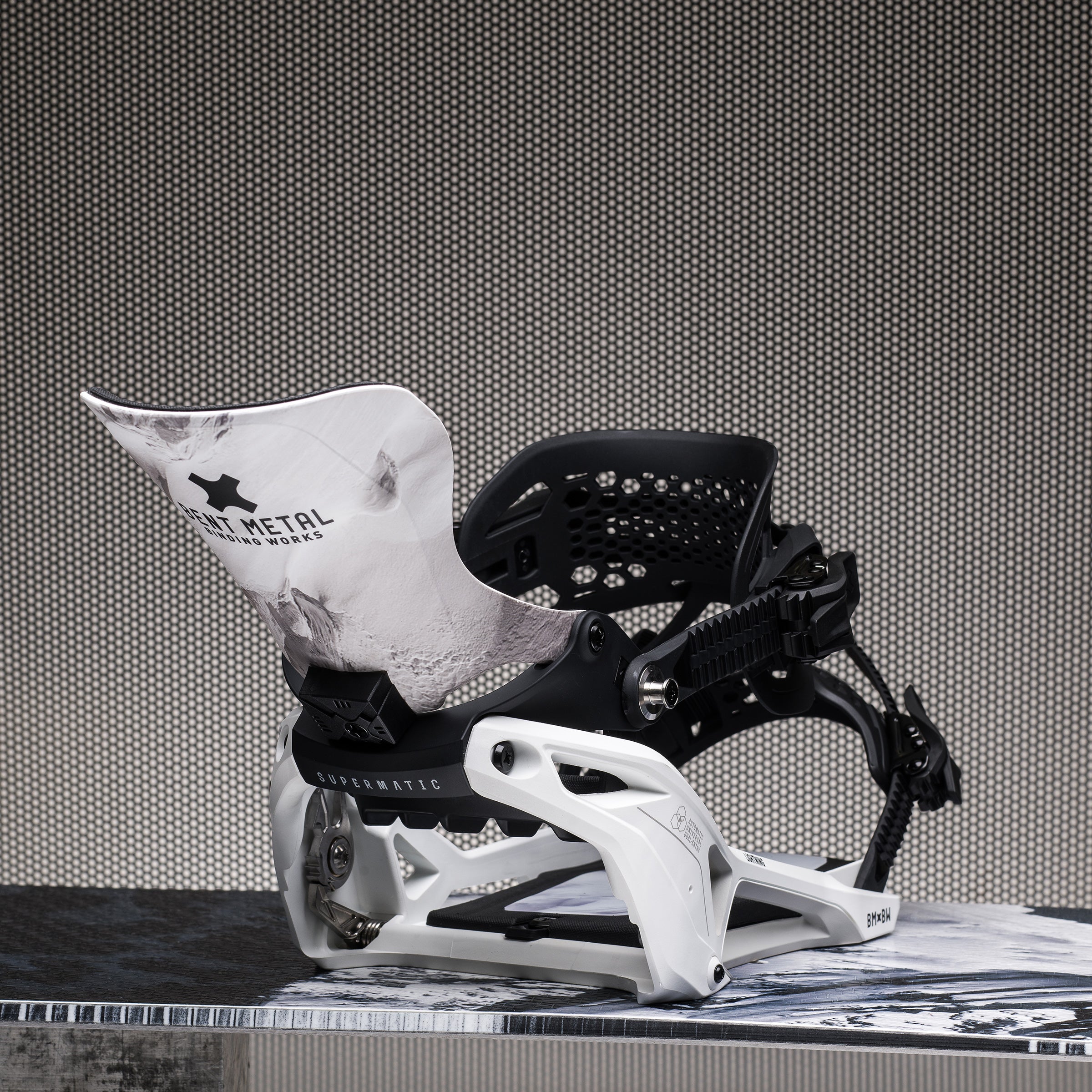 Bent Metal Bindings Supermatic White