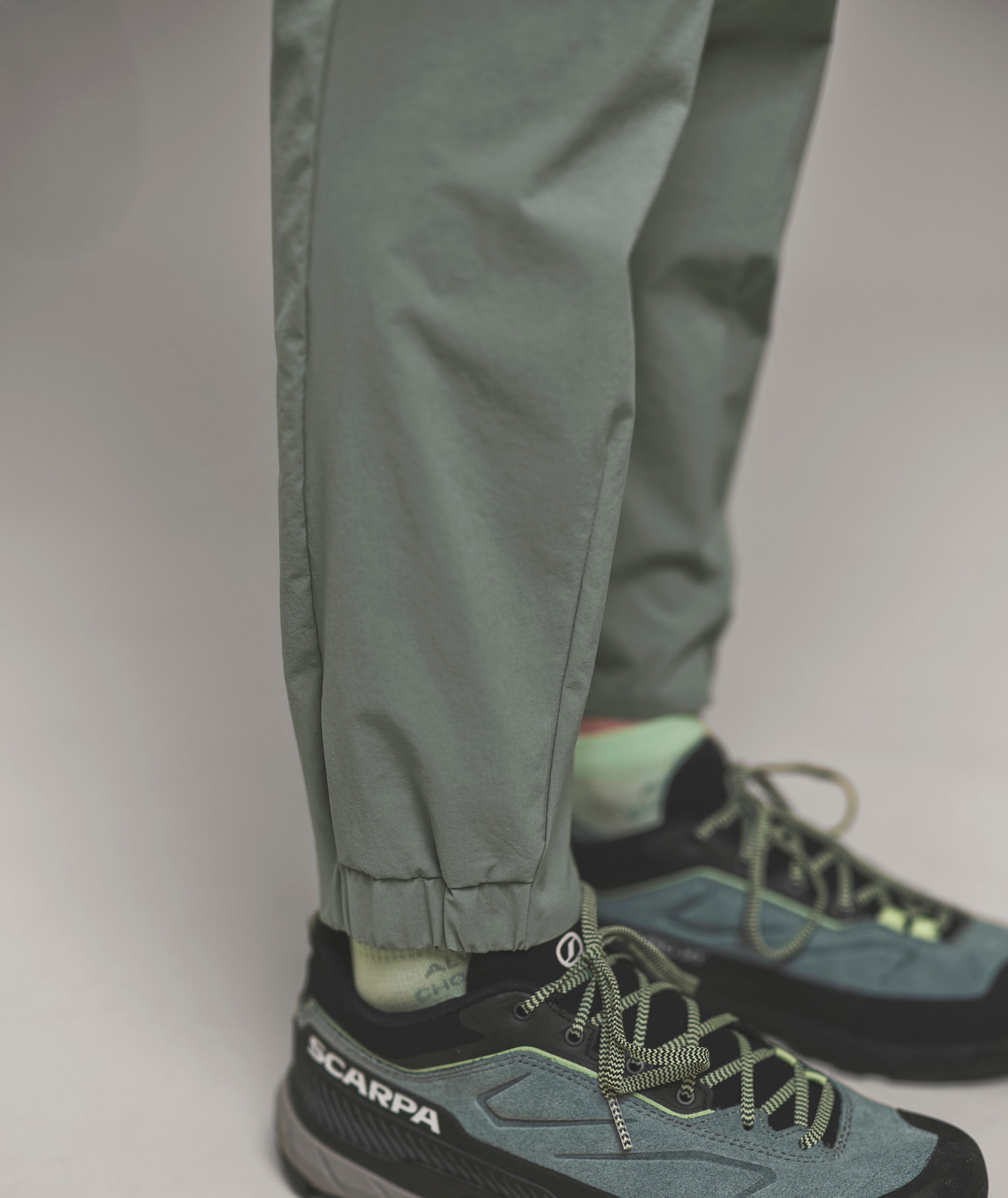 TRACE PANTS W