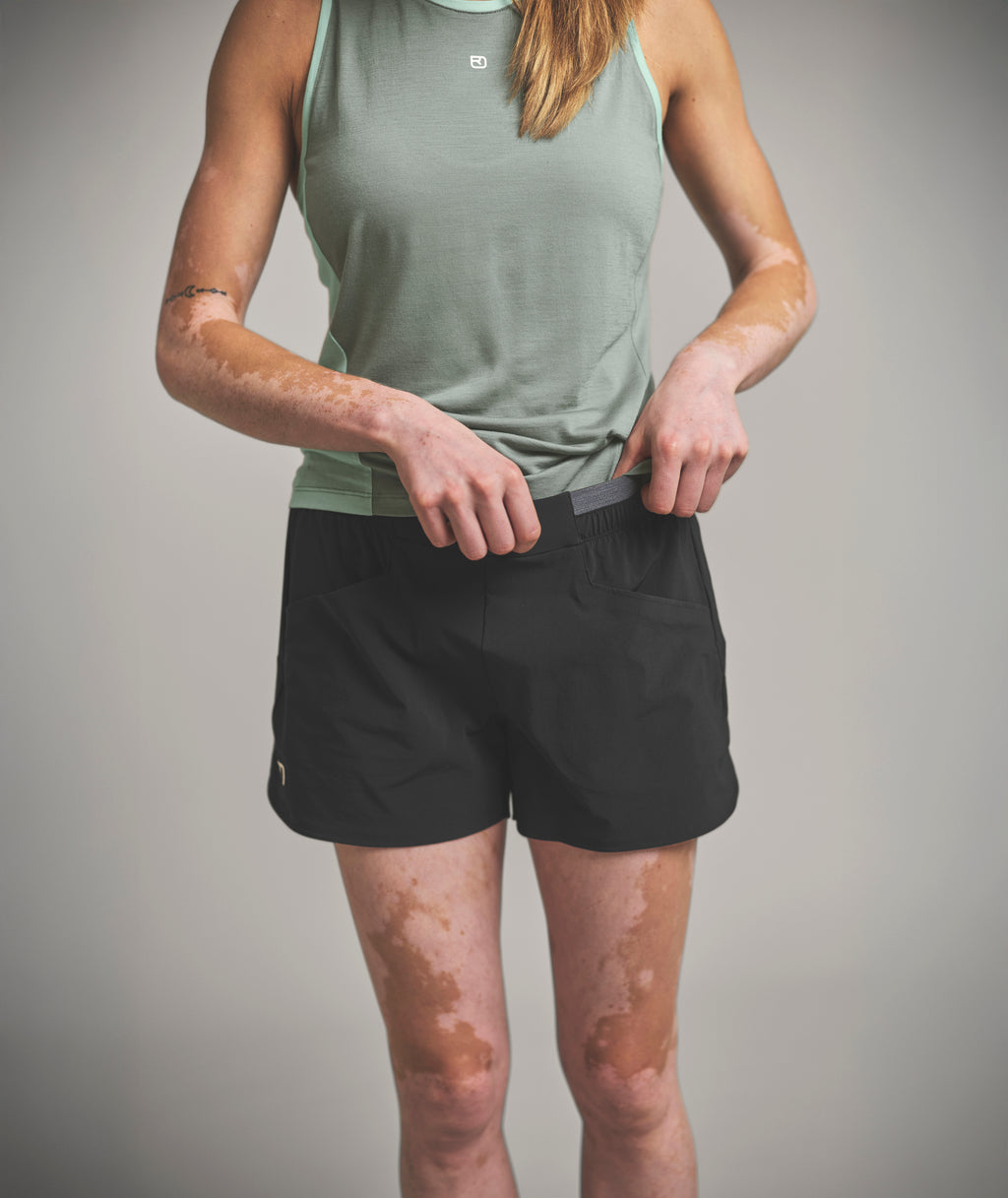 TRACE SHORTS W