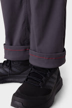 The 686 Everywhere® Merino-Lined Pant - Relaxed Fit from 686 keeps your legs warm and dry, making it perfect for colder conditions.