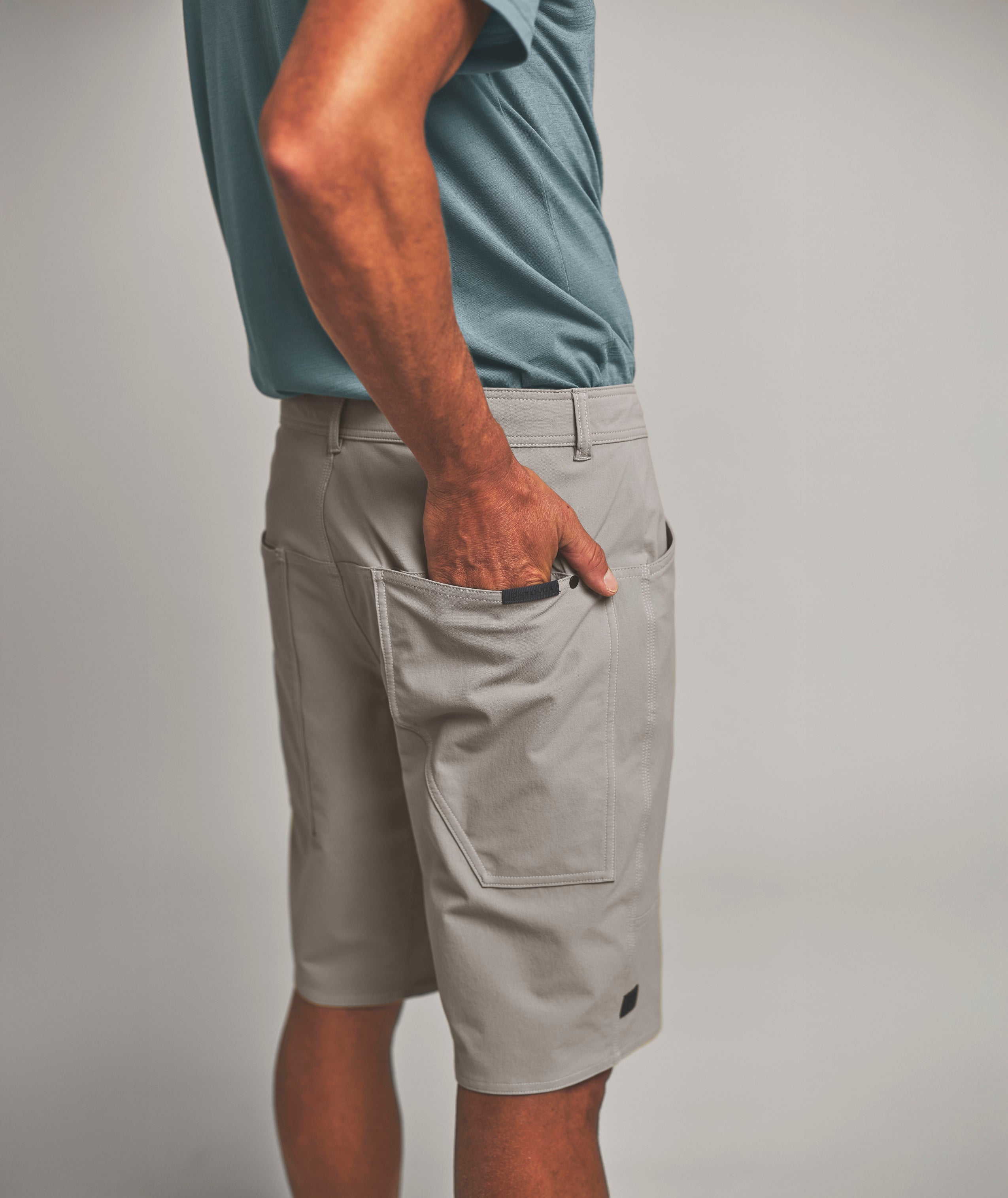 AFFINITY PLUS SHORTS M