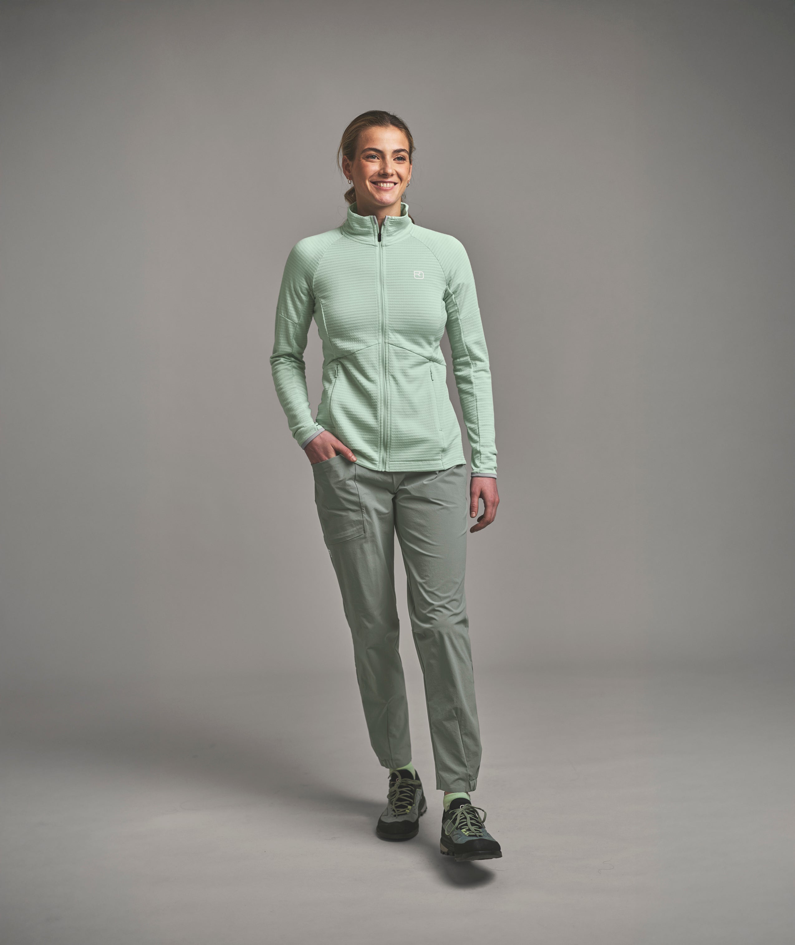 CAMPERA FLEECE LIGHT GRID W