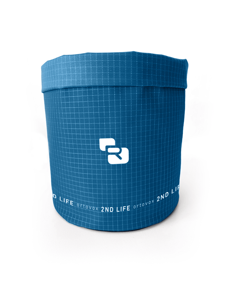 "FLOWER POT" - "heritage blue"