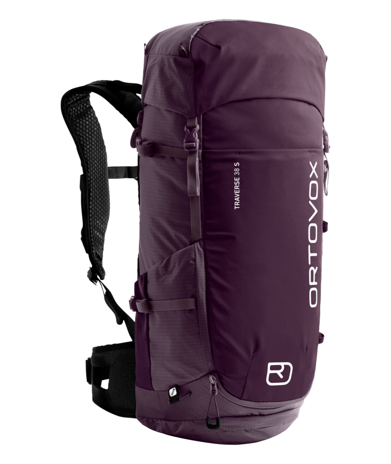 "TRAVERSE 38 S" - "wild berry"
