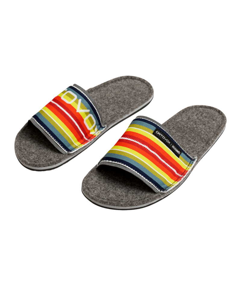 "MAGIC HUT SHOES" - "dirty daisy"