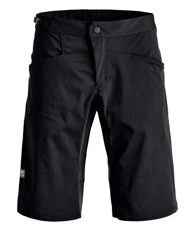 "SEQUENCE FREE SHORTS M" - "black raven"