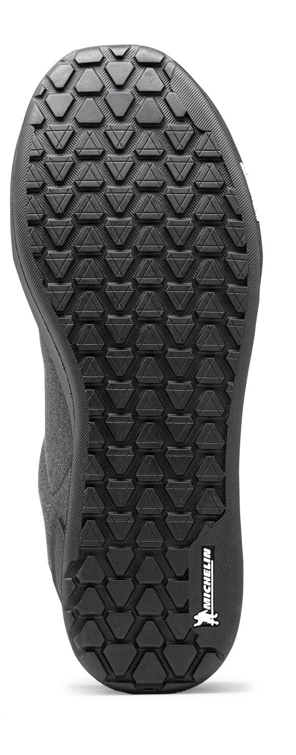 TAILWHIP - BLACK