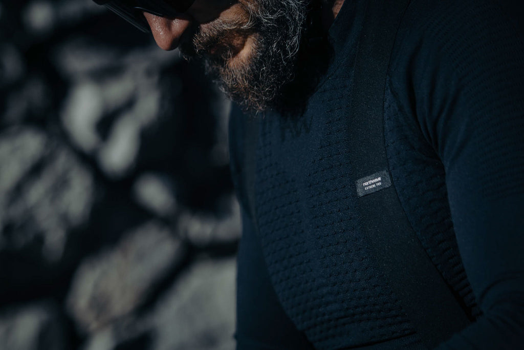REVOLUTION BASELAYER LS - BLACK