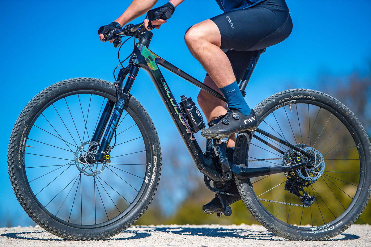 EXTREME XCM 4 - BLACK