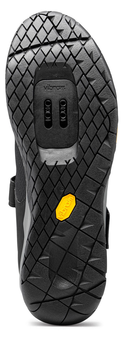 OVERLAND PLUS - BLACK
