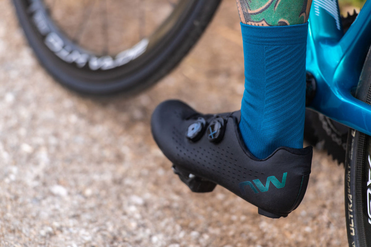 REVOLUTION 3 - BLACK/IRIDESCENT