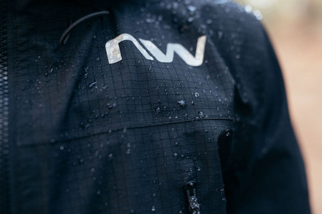 NOWORRY PRO HARDSHELL JACKET - BLACK