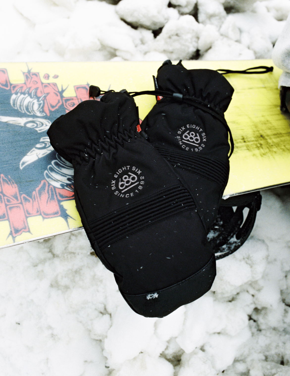 MENS LANDER™ MITT - BLACK