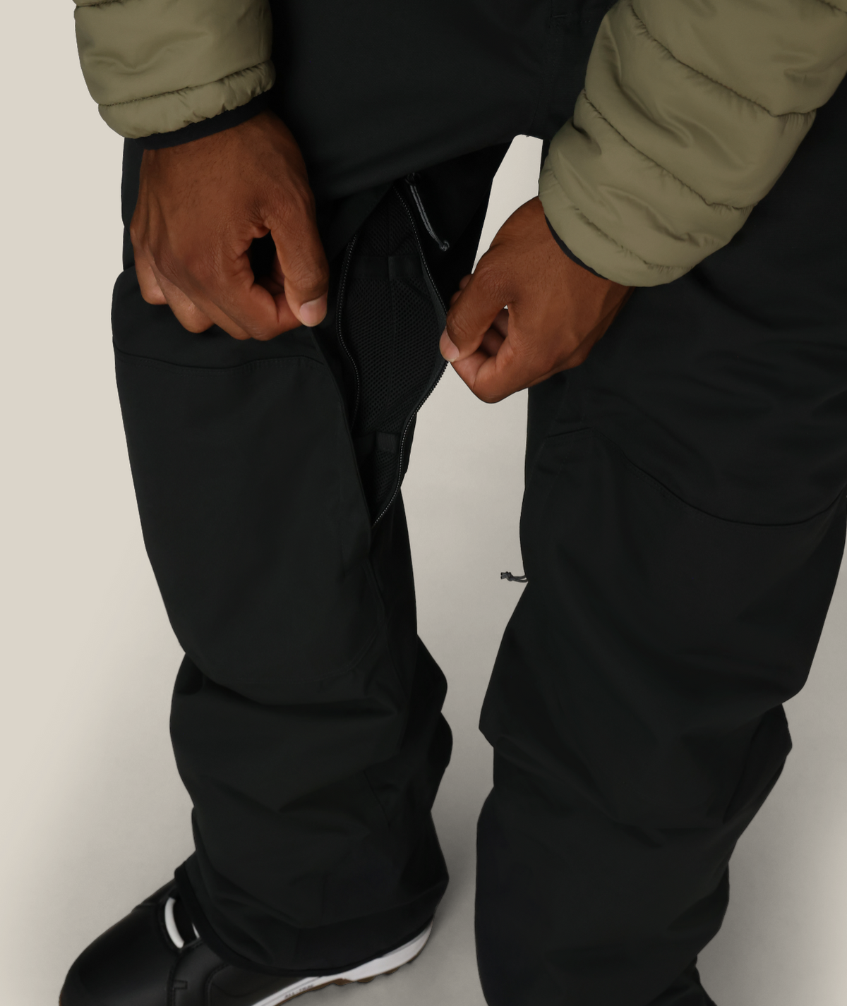 MENS HOT LAP™ INSULATED BIB - BLACK